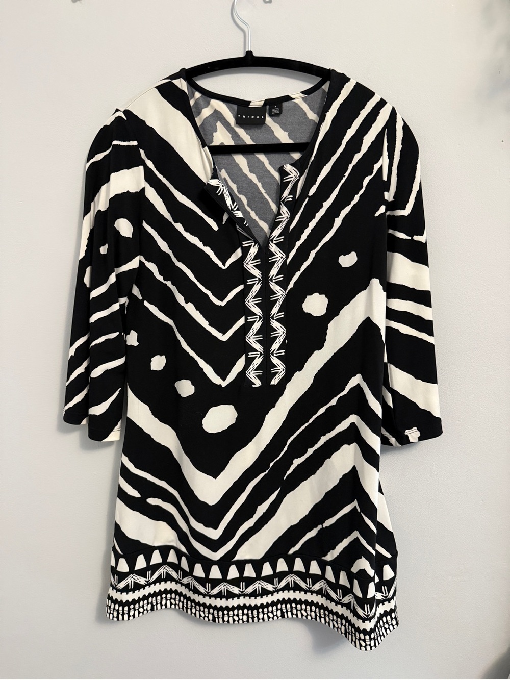 Tribal Black & White Tribal-Print V-Neck Tunic